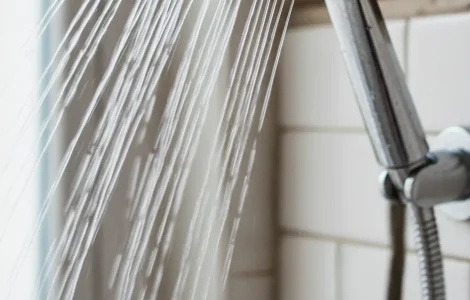does shower head spray unevenly